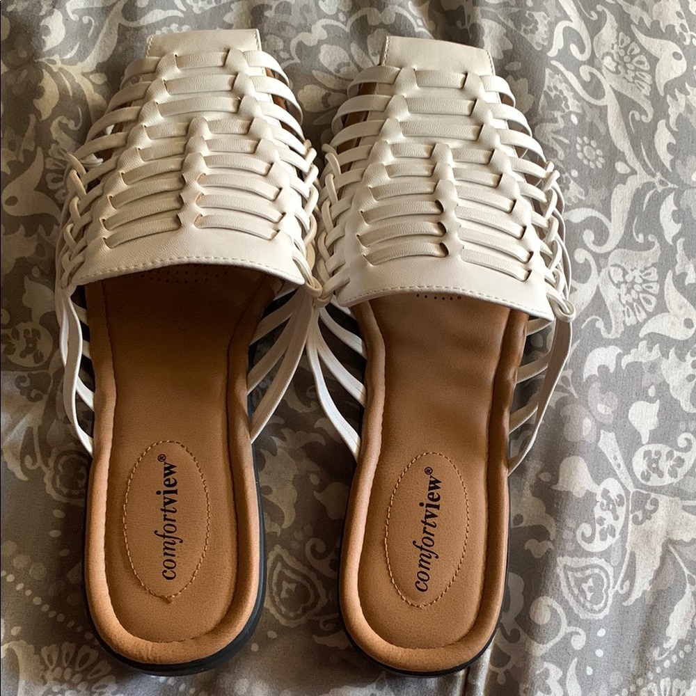 Comfortview White Woven Sandals Slip-On